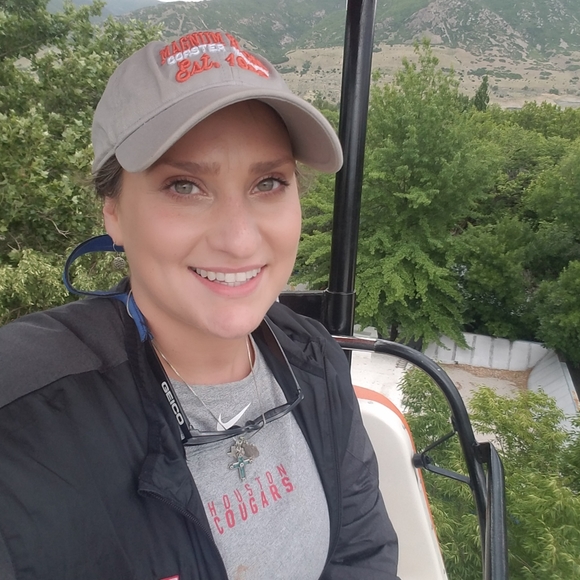 Meet your Posher, Cari - Picture 6 of 8